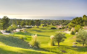 Korineum Golf & Beach Resort